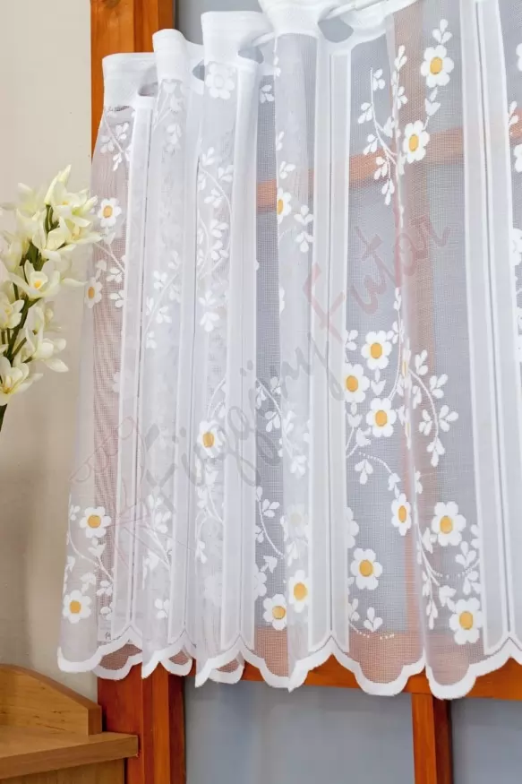 Fehér alapon sárga virágmintás jacquard vitrázs függöny  2447/45