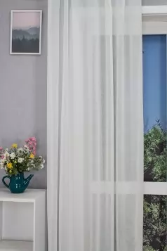Ekrü színű zsorzsett sable függöny egyedi méretre varrva