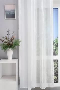 Fehér alapon csikos gyűrt voile függöny egyedi méretre varrva