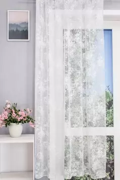 Szórt mintás, cirkás, fehér színű, ólomzsinóros jacquard függöny egyedi méretre varrva