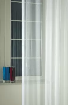 Gerda - fehér színű, fényáteresztő dreher sablé függöny egyedi méretre varrva