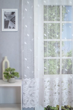  Bordűrös, fehér, kicsi rombusz mintás, jacquard függöny  egyedi méretre varrva