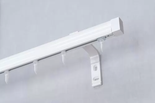 Modern sínes karnisszett erős fémötvözetből, Motivo,  készre szerelve, Fehér, egysoros, 160 cm