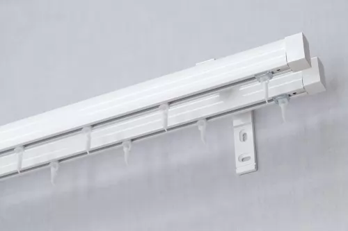 Modern sínes karnisszett erős fémötvözetből, Motivo,  készre szerelve, Fehér, kétsoros, 100 cm